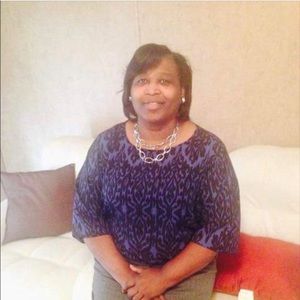 Meet your Posher, Deandria